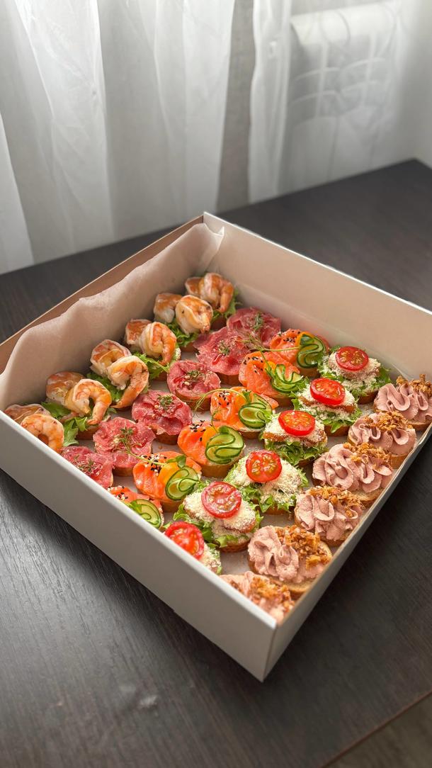 Кростини (30 шт.) Кростини (30 шт.)