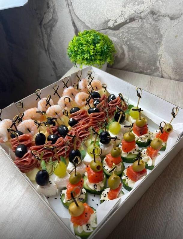 Канапе 2 (38 шт.) Канапе 2 (38 шт.)