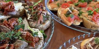 Фуршетный сет с шашлычками на 13-15 персон